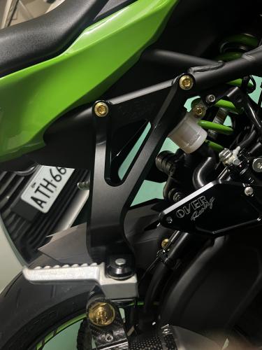 やま 使用心得]S PARTS 後腳踏螺絲左右組ZX-4RR
